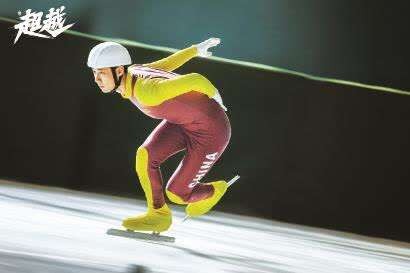 勇士主场力克雄鹿，库里砍下31分全队表现亮眼