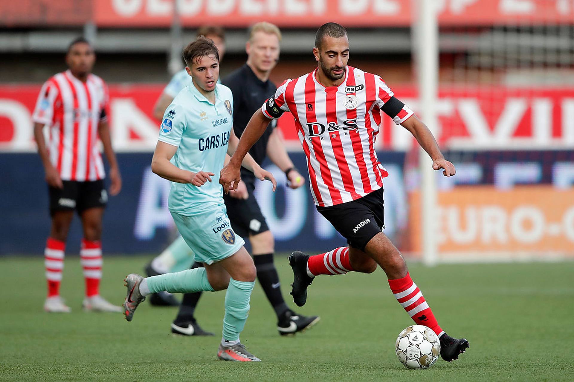 分析人士认 分析人士认