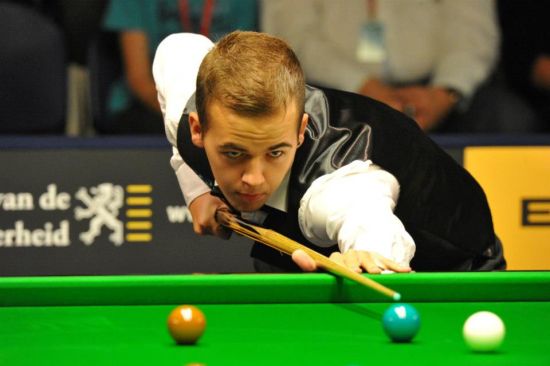 队的压力下 队的压力下