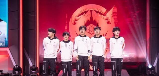 逆境与荣耀 逆境与荣耀